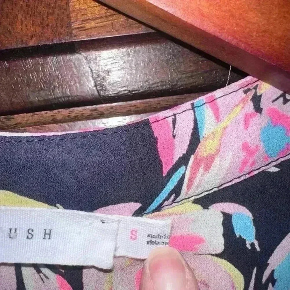 Lush woman’s Dress, Floral, Black & Pink! Size S - Picture 7 of 11